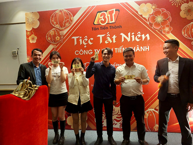 Tiệc tất niên tân tiến thành đón xuân quý mão 2023