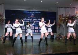 Văn nghệ chào mừng khai mạc Golden Hand Gặp mặt Anh em Gara ô tô