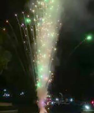 giàn phun hoa z121 Pháo hoa giàn pháo hoa z121