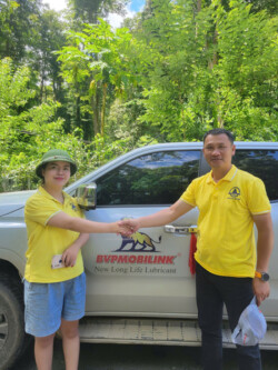 3T hội kỹ thuật xe máy hà nội sửa xe cho bà con nghệ an vùng lũ
