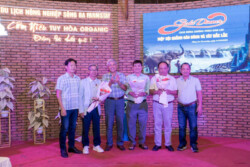 3t giao lưu quảng cáo đông tây daklak 3t giao lưu quảng cáo đông tây daklak